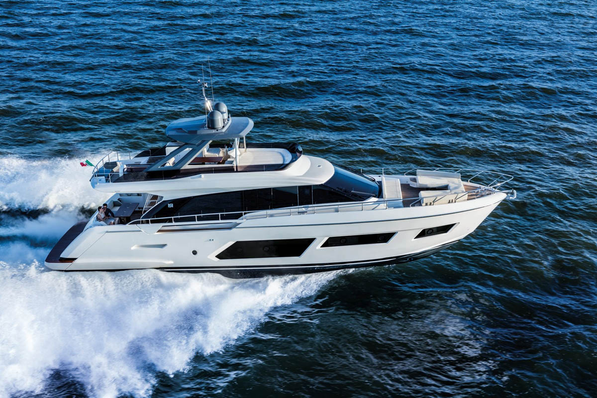 FerrettiYachts_670_Cruising-0002