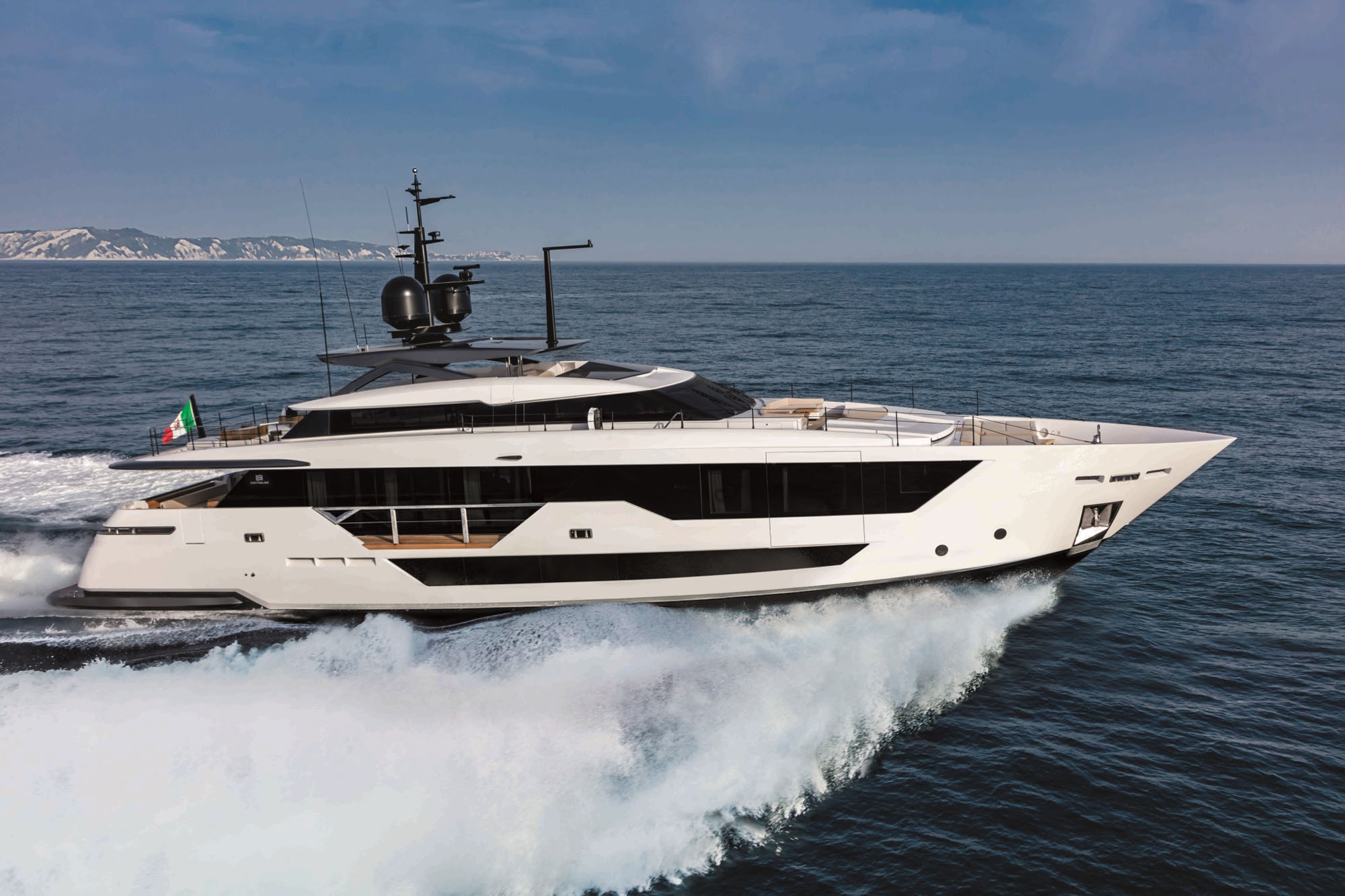 CustomLine_106'_Cruising-0002