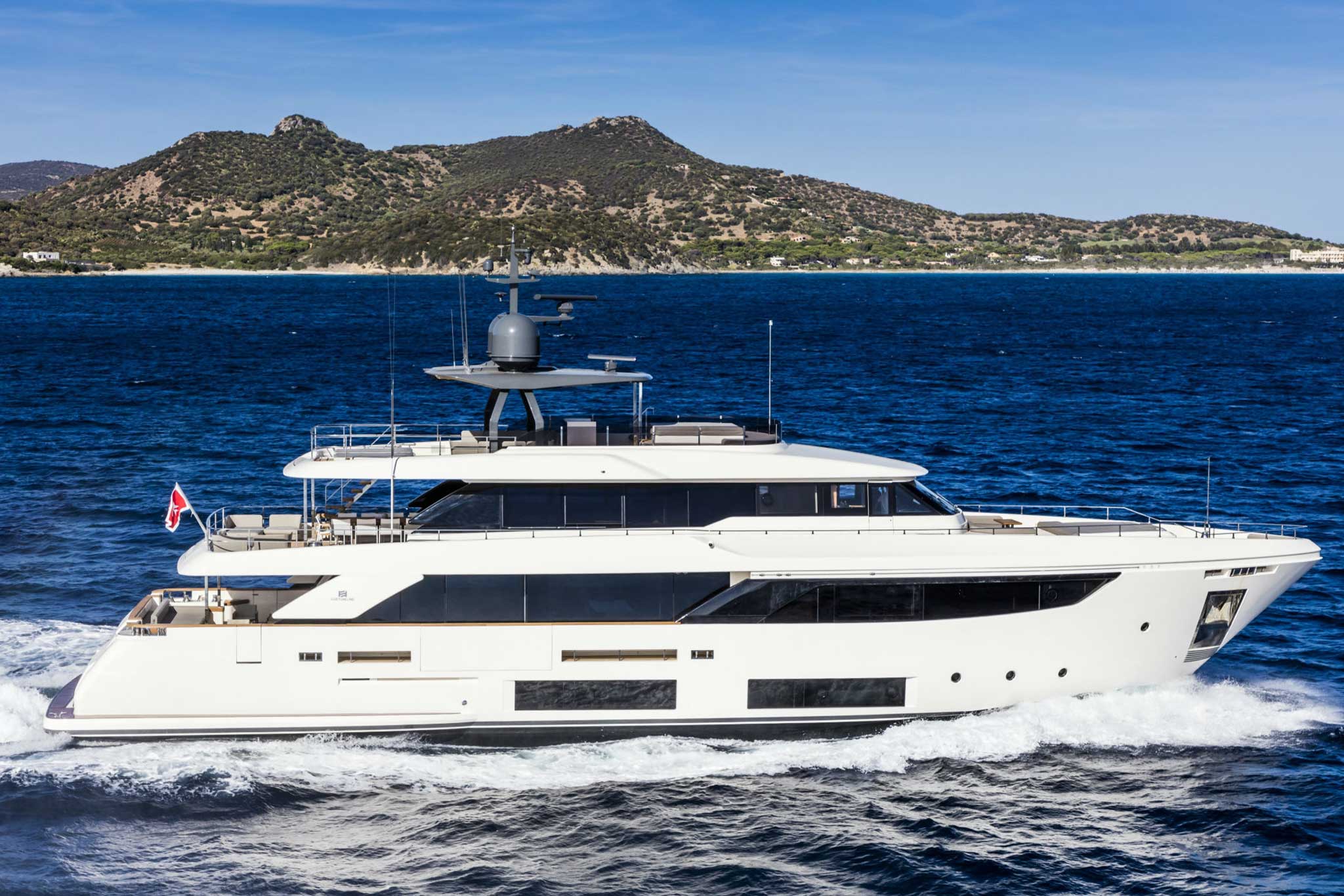 CustomLineNavetta33Cruising_0001_260811