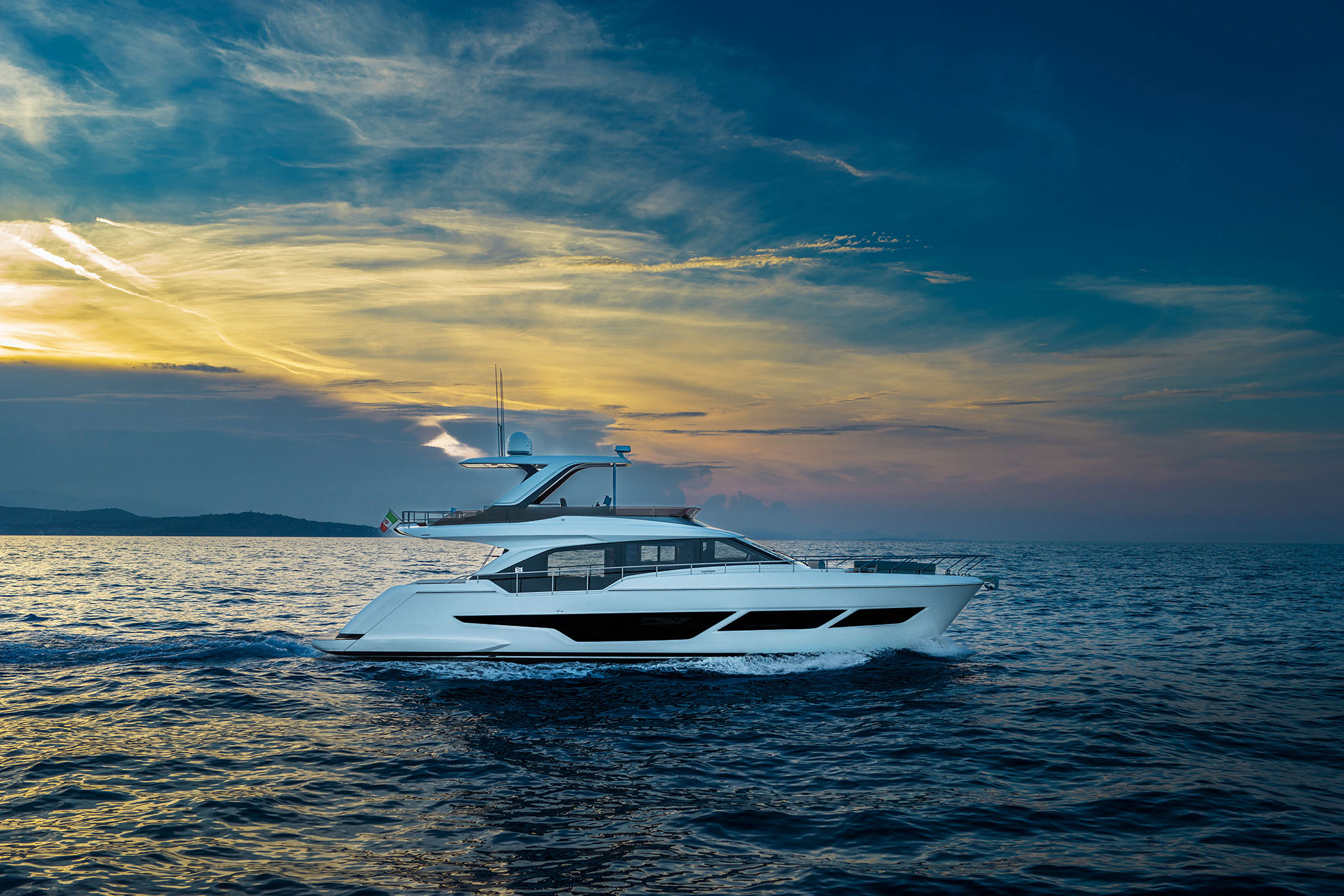 FerrettiYachts_670_External-0009